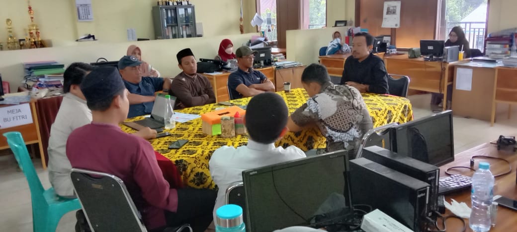 Rapat persiapan pembelajaran dan penerapan kurikulum merdeka SMPIT DARUSSALAM