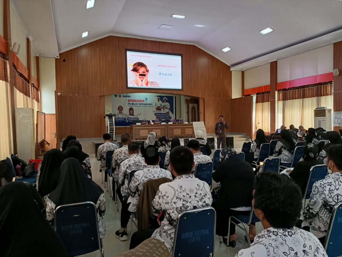 BKP PGRI Gelar Workshop Public Speaking Di Gedung B Kabupaten Maros