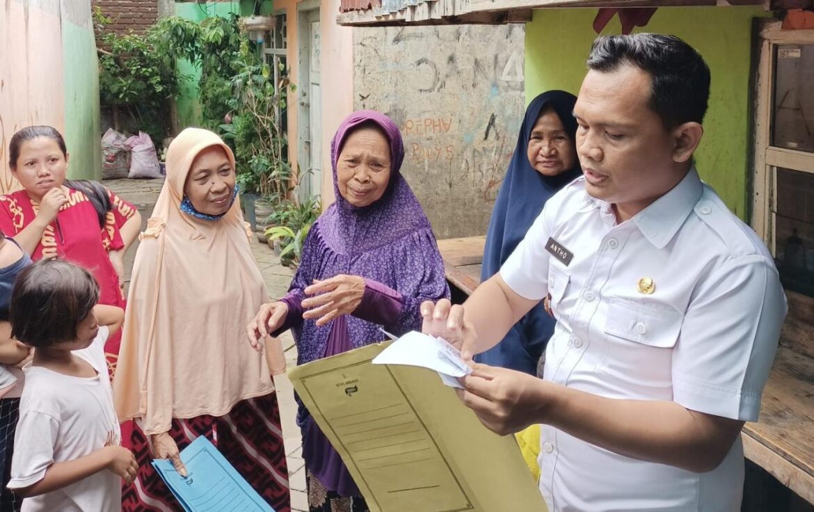 Lurah Lette Terjun Langsung Sosialisasi Program PTSL