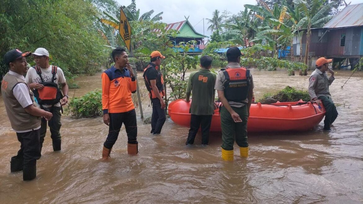 Banjir di Kecamatan Maros Baru,926 KK Terdampak