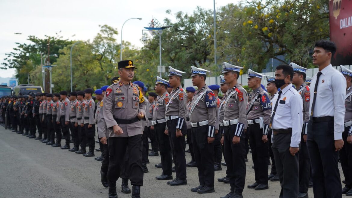 Kapolda Sulbar Pimpin Apel Gelar Pasukan Ops Ketupat Marano 2023