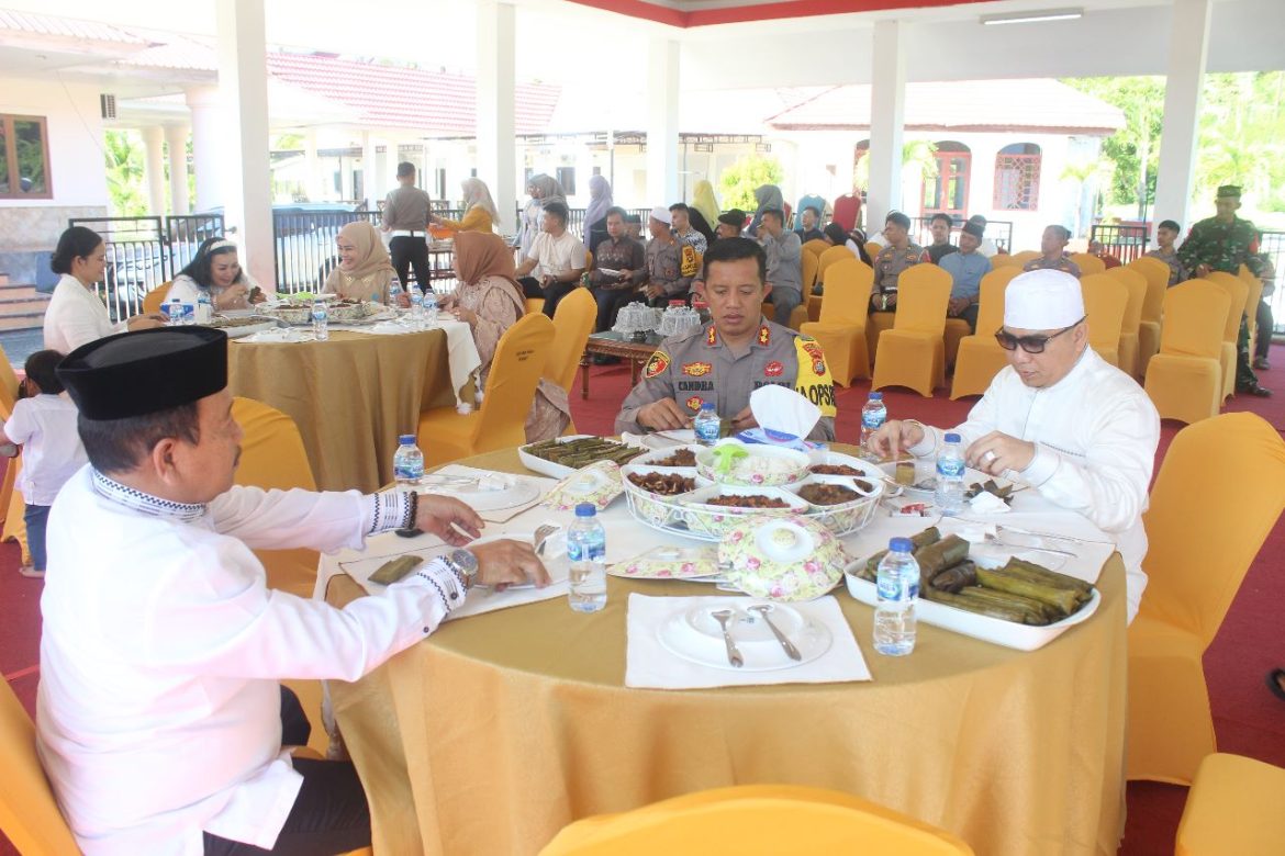 Usai Lebaran, Dandim Rachmat Yunus Bersama Bupati Yaumil dan Kapolres Pasangkayu Giat Open house