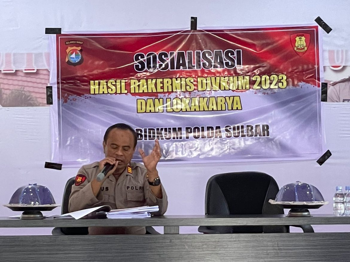 Tim Bidkum Polda Sulbar Laksanakan Sosialisasi Hukum di Polres Pasangkayu