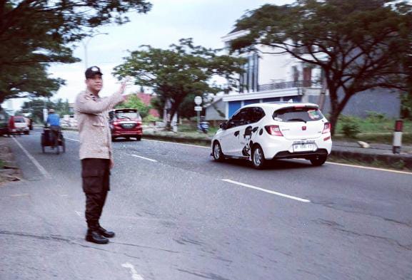 Personil Polsek Ma’rang Pangkep Laksanakan Kegiatan Rutin Strong Point Di Pagi Hari 