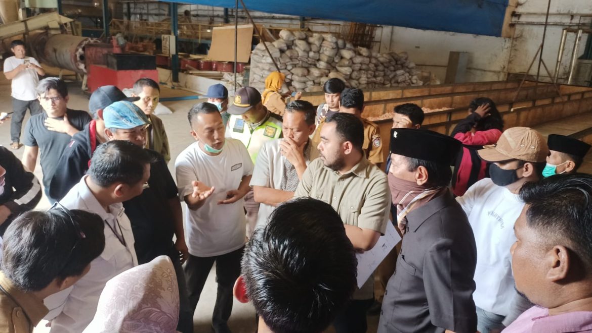 Warga Keluhkan Bau Busuk, Komisi C DPRD Makassar Sidak ke KIMA