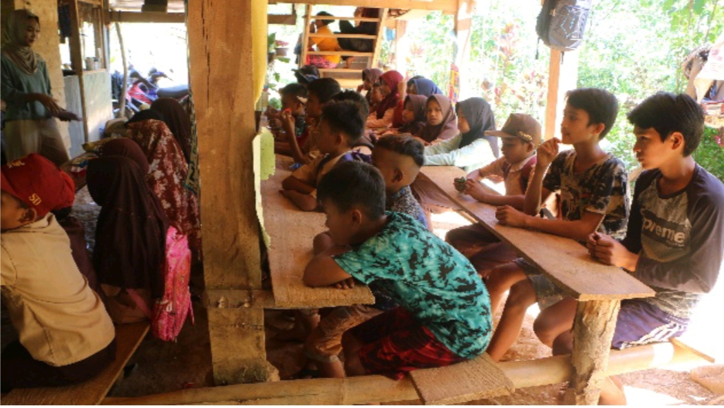 Sekolah Kolong di Kabupaten Maros,Ini Harapan Peserta Didik Dusun Bara