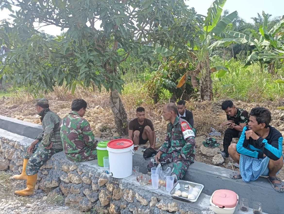 Manfaatkan Waktu Istirahat Anggota Satgas Tmmd Kodim 1427/Pasangkayu Lepaskan Lelah