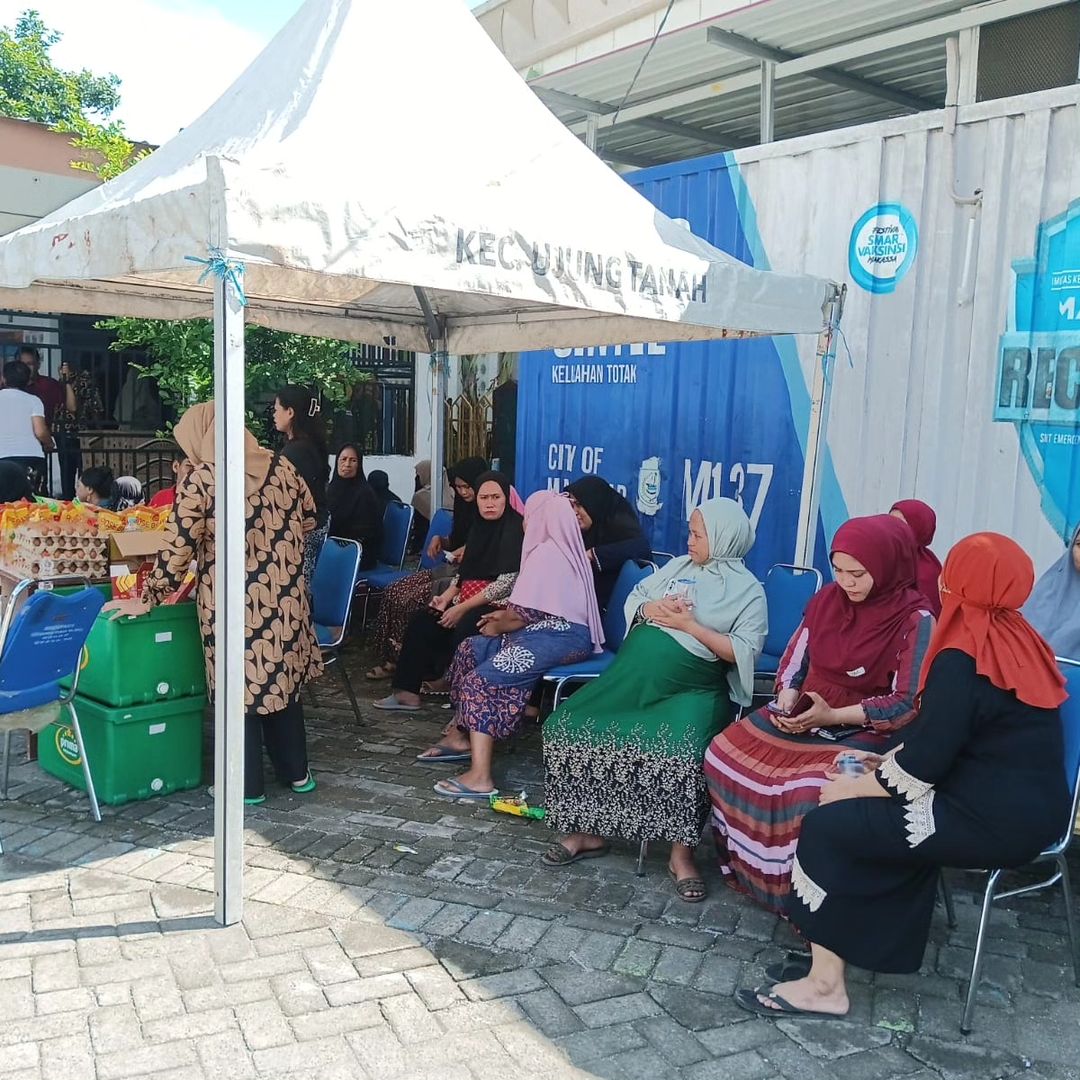 Warga Totaka Kec. Ujung Tanah Ikuti Giat Gerakan Pangan Murah