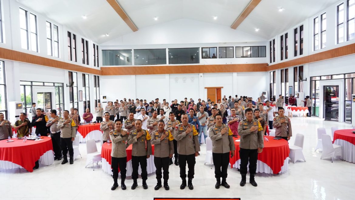 Release Akhir Tahun, Kapolda Sulbar Paparkan Delapan Pokok Bahasan