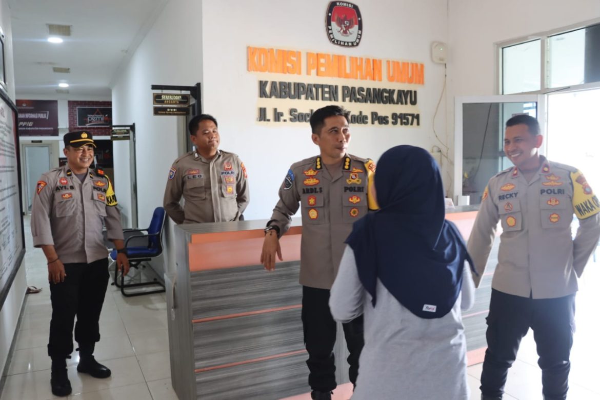 Pamatwil OMB Polda Sulbar Pantau Gudang Logistik KPU di Pasangkayu