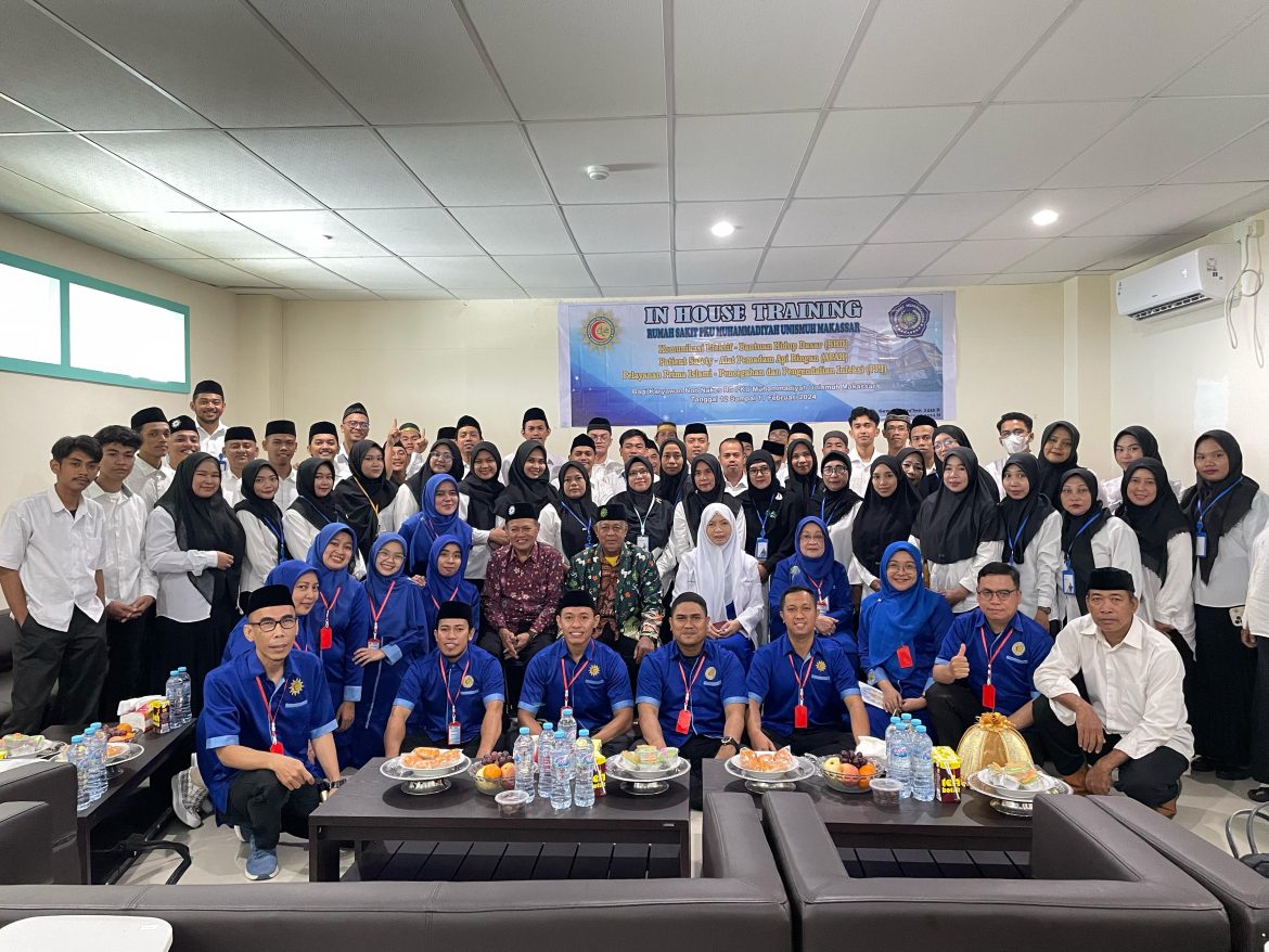 In House Training Karyawan RS PKU Muhammadiyah Unismuh Makassar Meningkatkan Profesionalisme dan Pelayanan