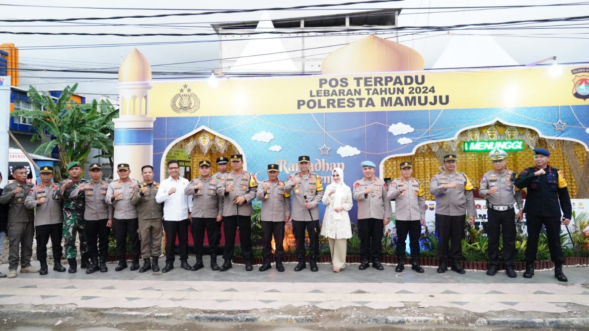 Kapolda Sulbar Cek Empat Posko di Mamuju, Pastikan Pelayanan Lebih Maksimal Jelang Hari Raya