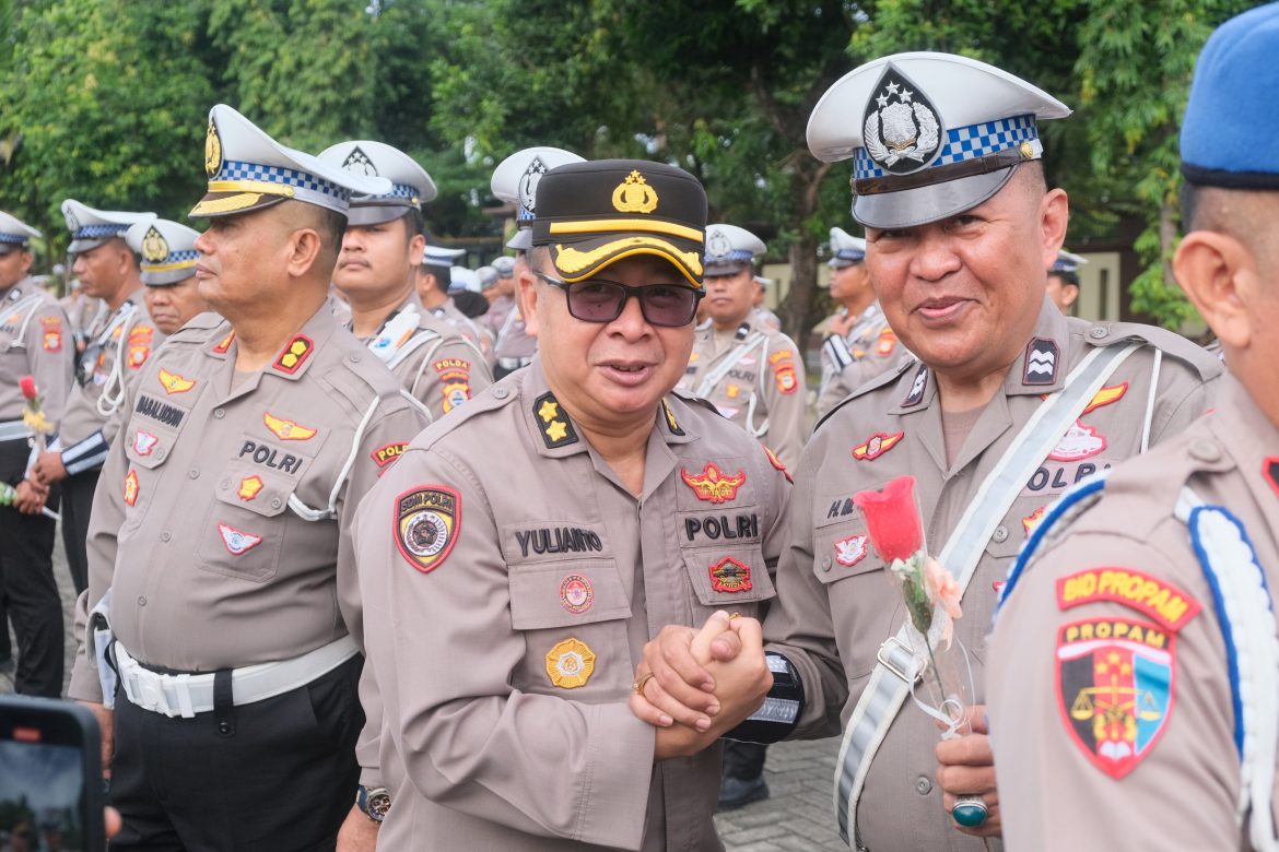 SUKSES JALANKAN TUGAS DI KTT WWF KE-10 BALI, 150 PERSONIL DITLANTAS DISAMBUT UPACARA