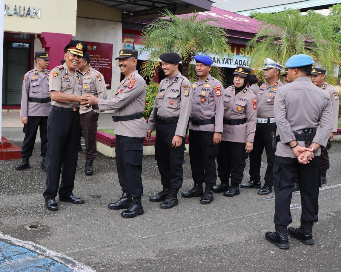 Polres Pangkep Gelar Upacara Kenaikan Pangkat Pengabdian