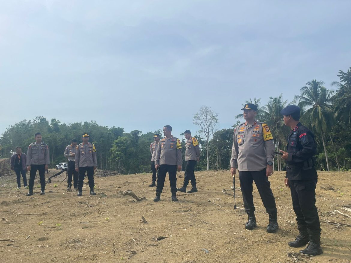 Kapolda Sulbar Irjen Pol Adang Ginanjar Kunjungi Markas Brimob Persiapan Di Pasangkayu