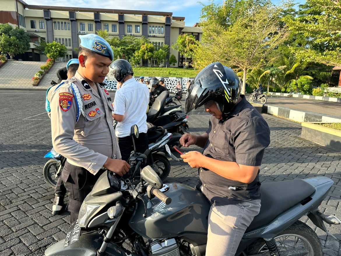 Gaktiplin Propam Polda Sulbar, Pastikan Personel Tertib Berkendara