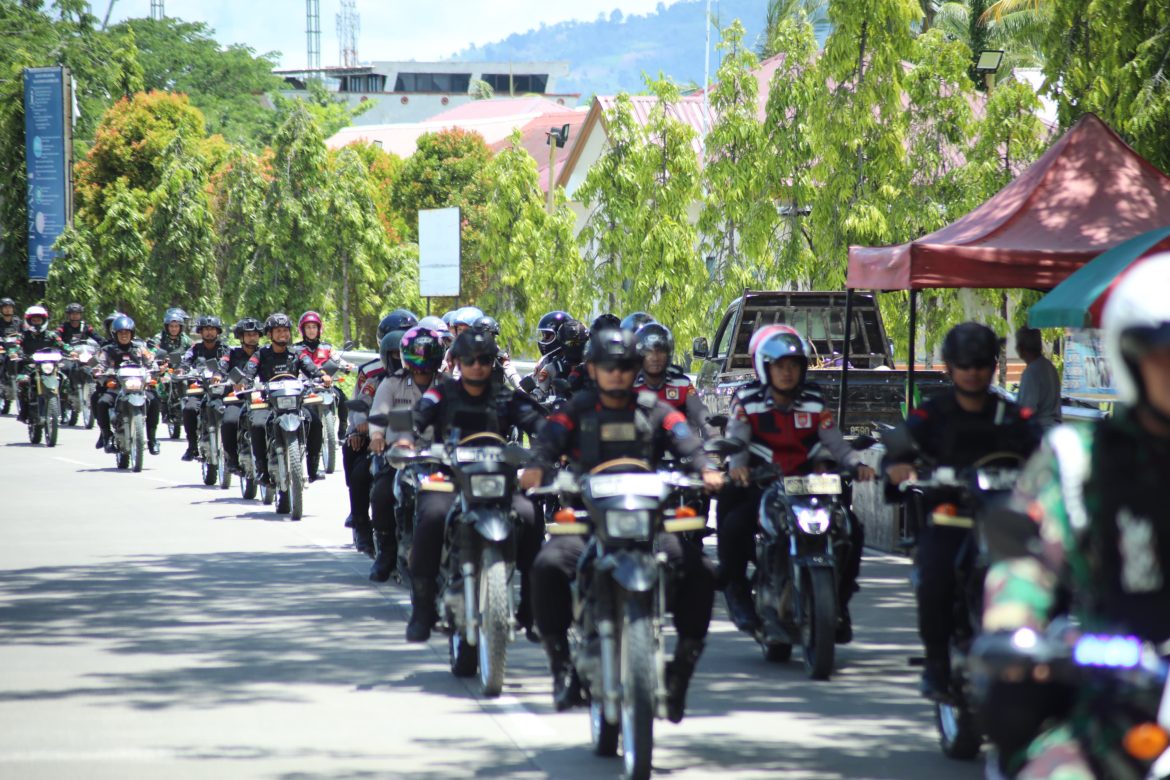 Kolaborasi TNI/Polri Di Sulbar, Patroli Skala Besar Pastikan Situasi Kondusif Jelang Pelantikan Presiden Dan Wakil Presiden