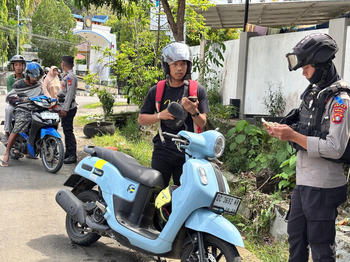 Sepekan Razia, Ditlantas Polda Sulbar Keluarkan 687 Surat Tilang 