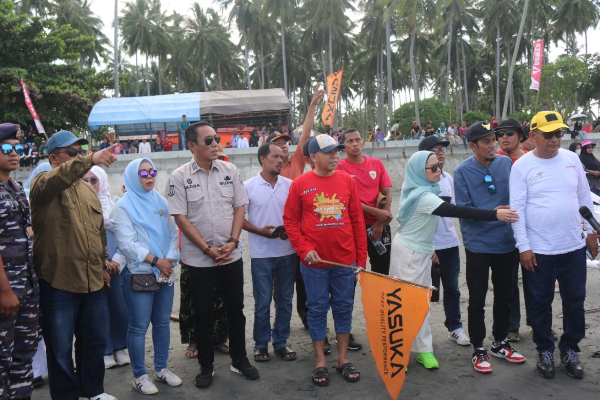 Pjs Bupati Pasangkayu Bersama Anggota DPRI Hadiri Lomba Katinting Race 