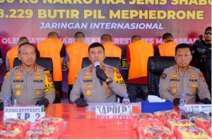 Kapolda Sulsel Pimpin Press Release Pengungkapan Kasus Narkoba 30 Kg dan Kasus Curanmor