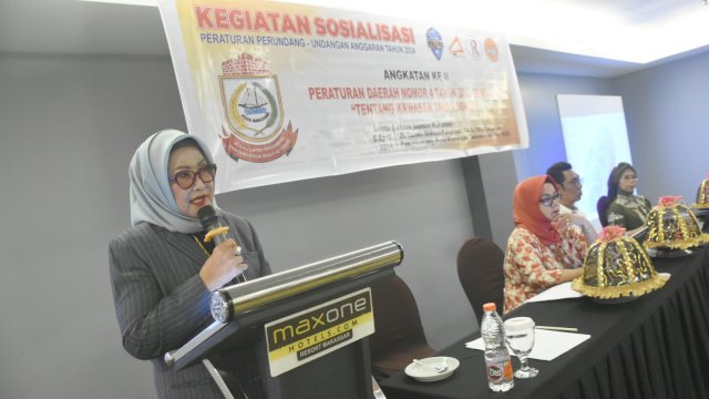 Apiaty Amin Syam Dorong Warga Makassar Tertib Penerapan KTR