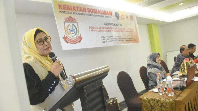 Apiaty Amin Syam Tekankan Pemberikan Pendidikan Terbaik Buat Anak