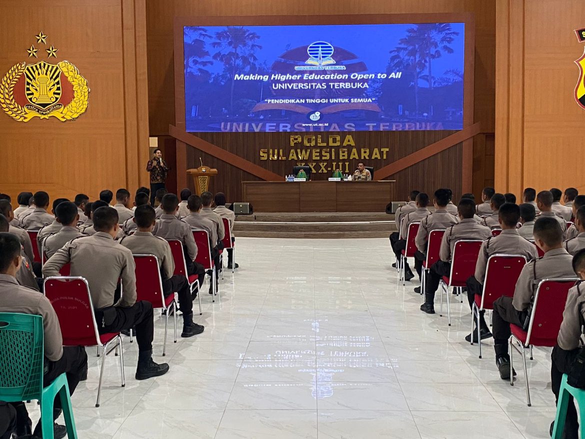 Ratusan Bintara Remaja Polda Sulbar Ikuti Sosialisasi Universitas Terbuka