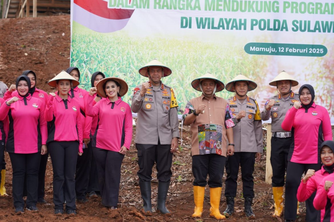 Dorong Ketahanan Pangan, Kapolda Sulbar Tanam Komoditas Pangan Strategis Di Botteng